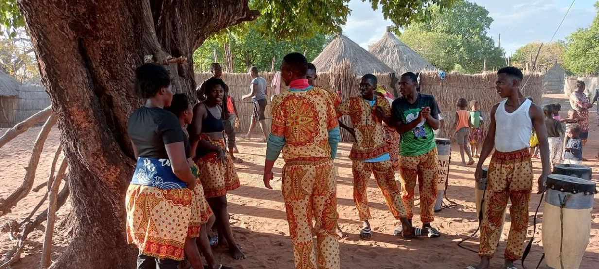 tour of mukuni village - Dive into Zambian Heritage: A Cultural Tour of Mukuni Village